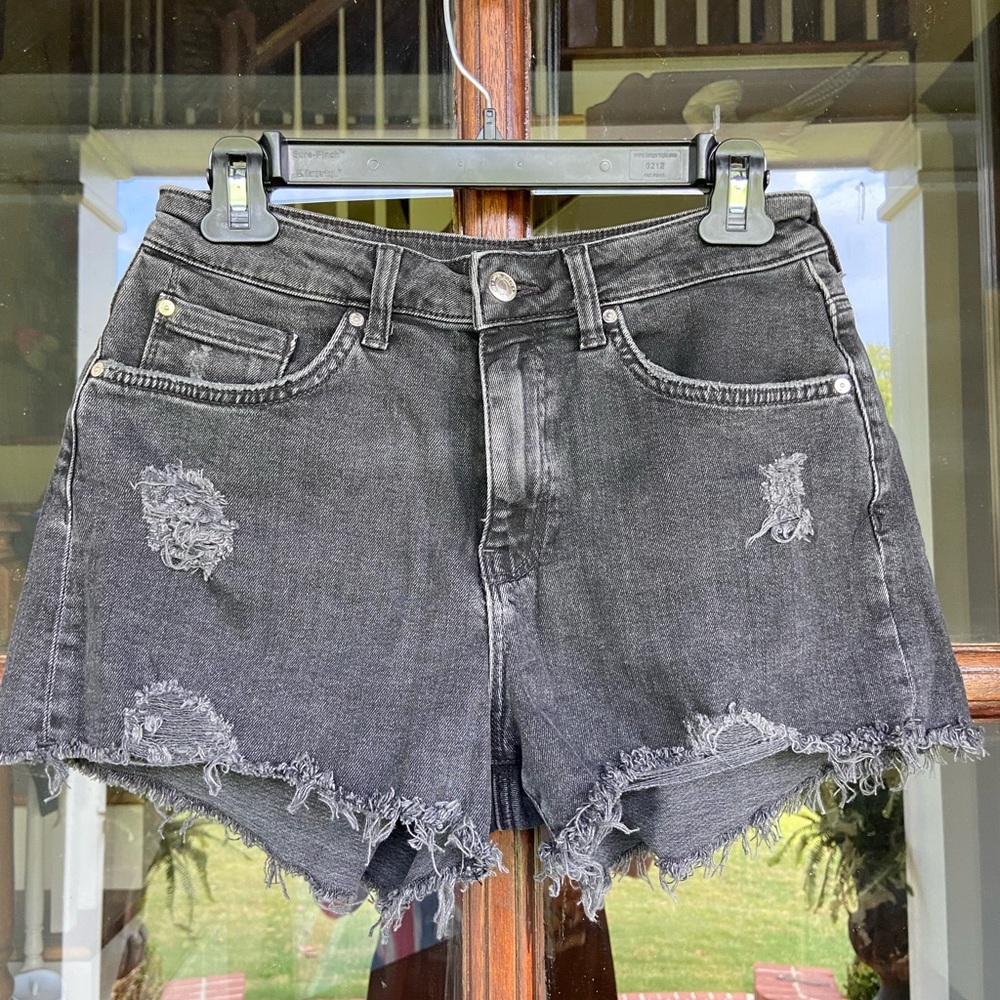 Mavi Rosie distressed black shorts (27)‎